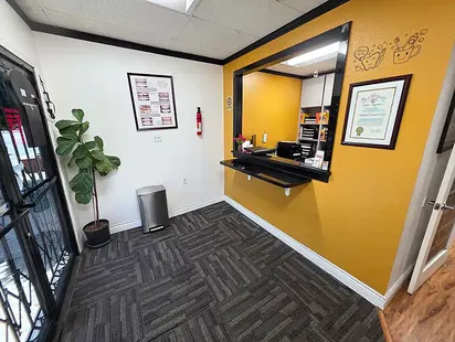 Retiring Seller! 40+ Year LA Practice, Low Rent, High Visibility