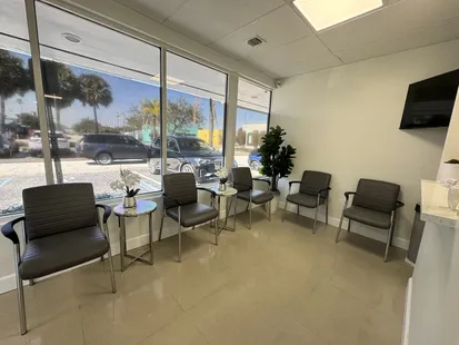 West Palm Beach dental office with 4 operatories, turnkey