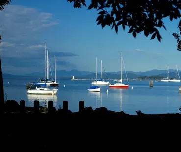Lake Champlain general practice with 10 operatories; turnkey opportunity.